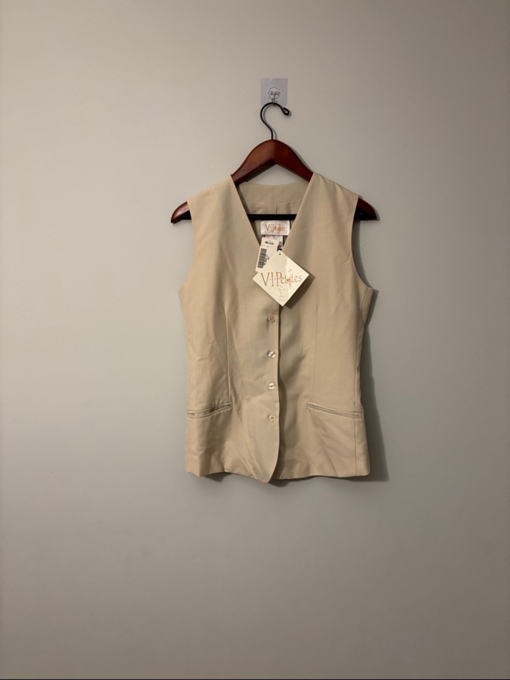 VINTAGE - Sears Beige Sleeveless Button-Front Vest